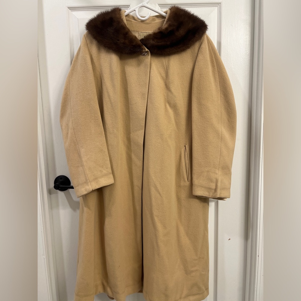 Vintage Bernhard Altmann 100% Cashmere Coat w/ Mink Fur Collar – Silk Lined